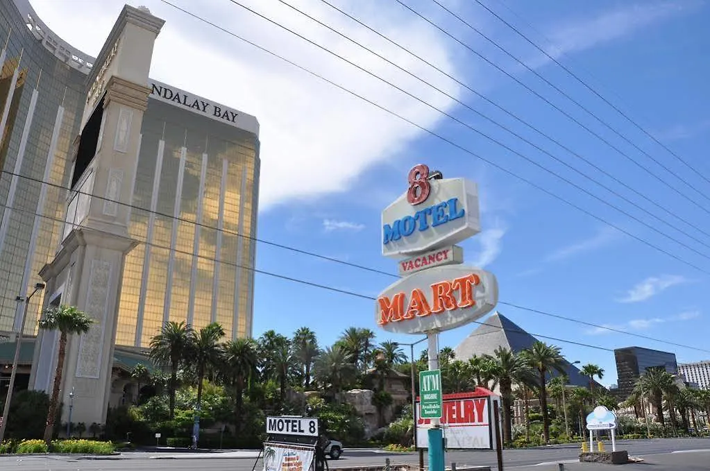 Motel 8 Plus Las Vegas